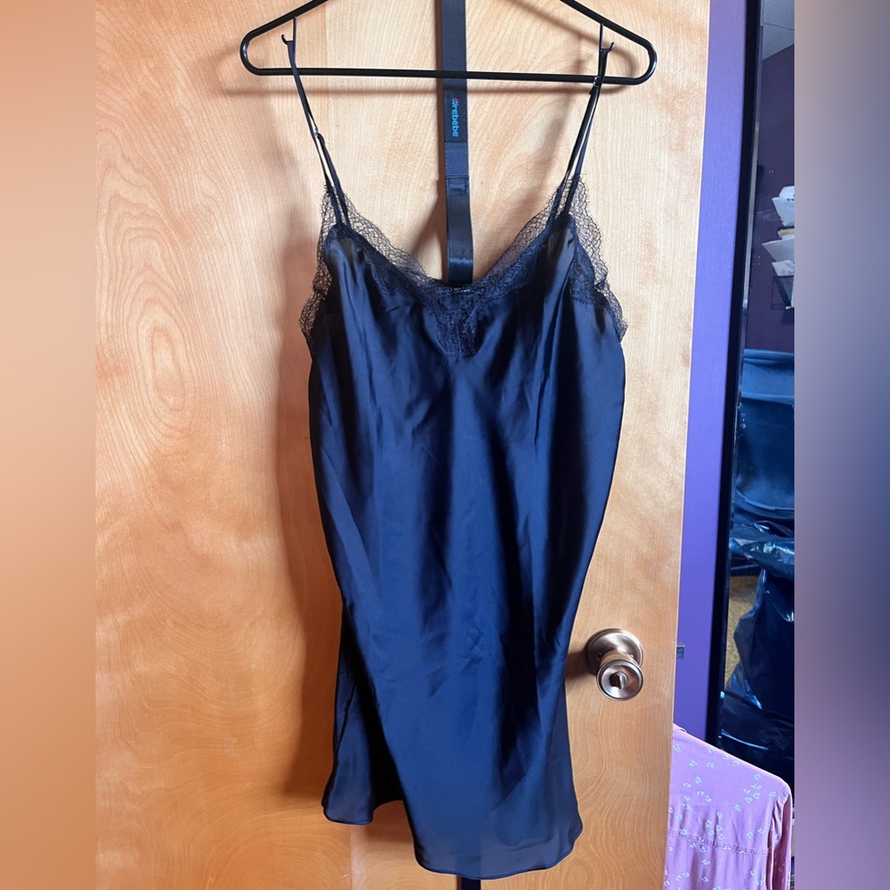 Black lingerie mid/upper thigh length